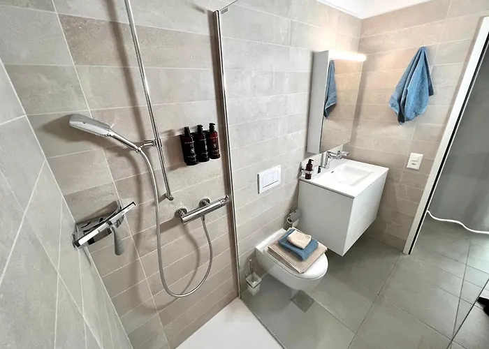 Maravilia - Vicino A Splash & Tamaro Daire *